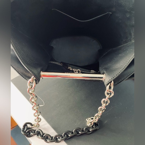 BALENCIAGA NEW BLACK/WHITE STRIPED EXOTIC SKIN LEATHER MAXI BUCKET TOTE BAG AUTH - Picture 9 of 17